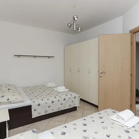 Summer Apartment